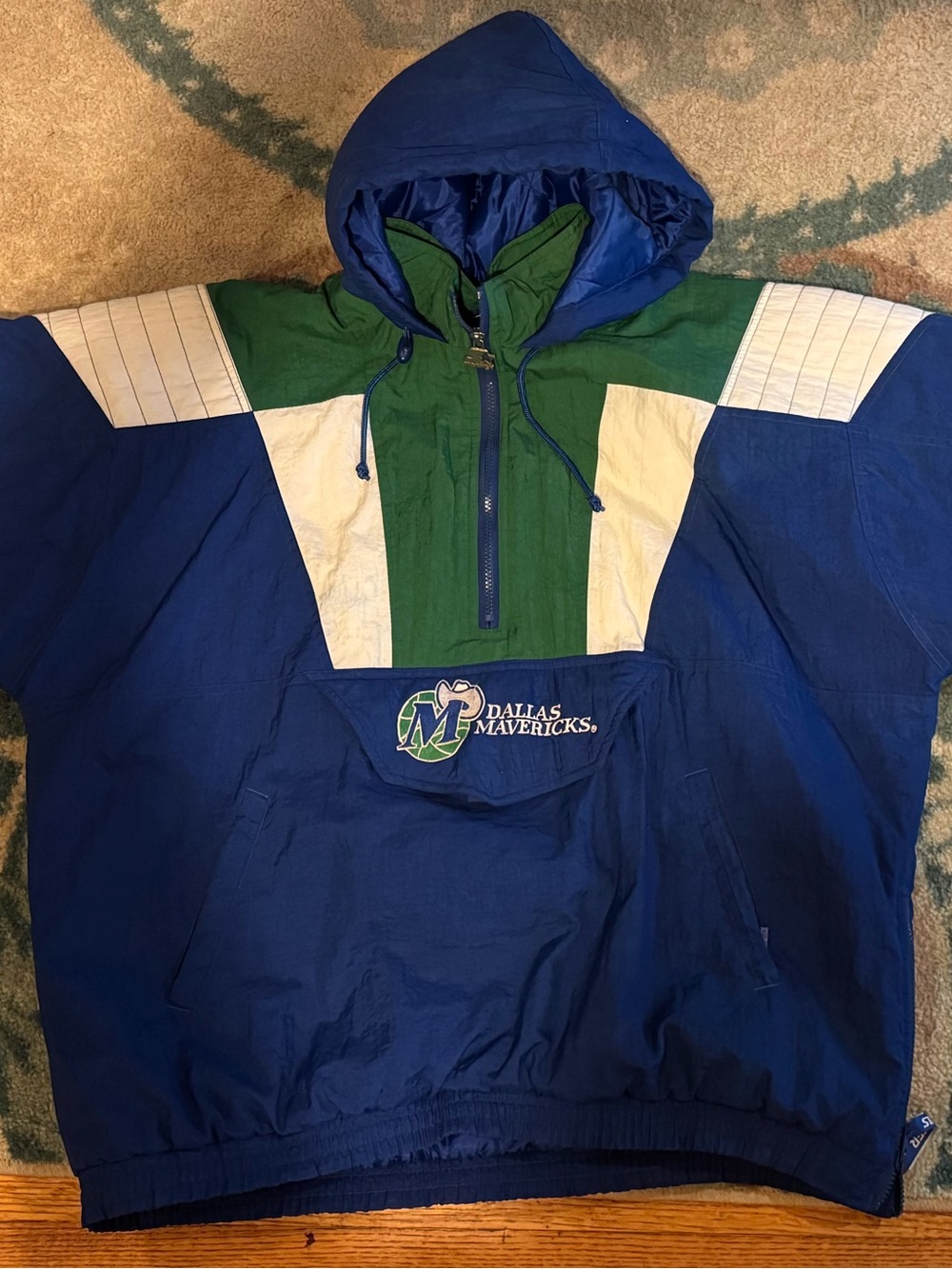 Vintage 1990’s Dallas Mavericks Starter Jacket Pullover XL